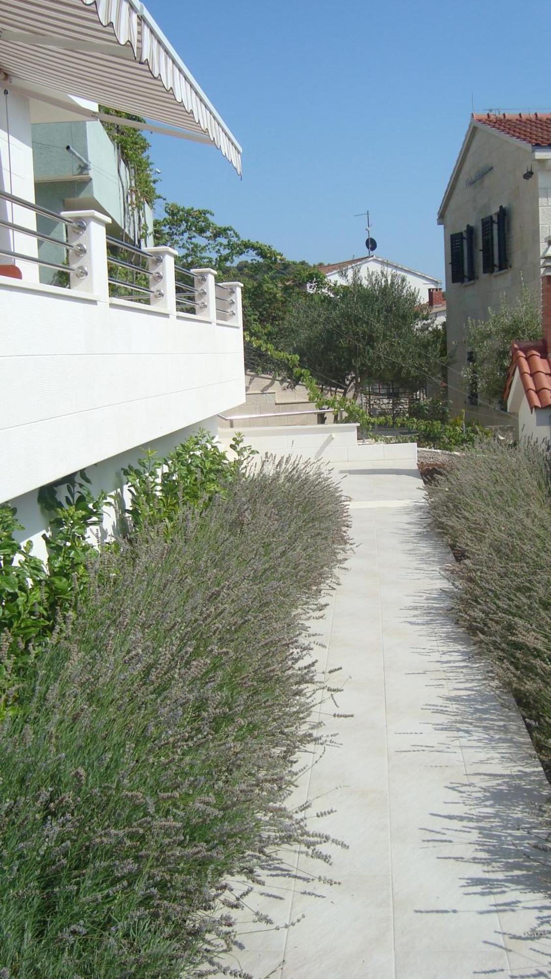 Apartments Niana With Heated Seawater Swimingpool Donji Okrug  Buitenkant foto