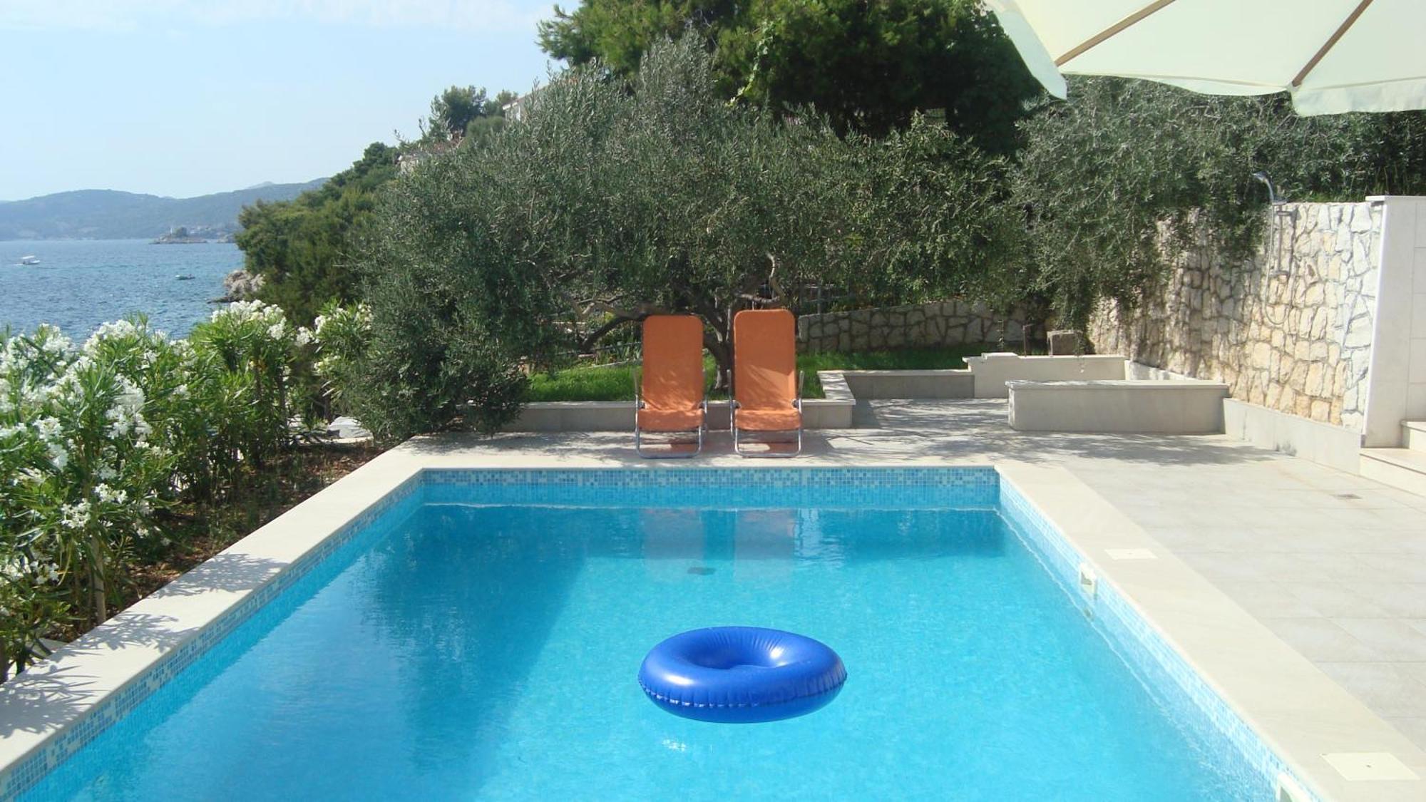 Apartments Niana With Heated Seawater Swimingpool Donji Okrug  Buitenkant foto