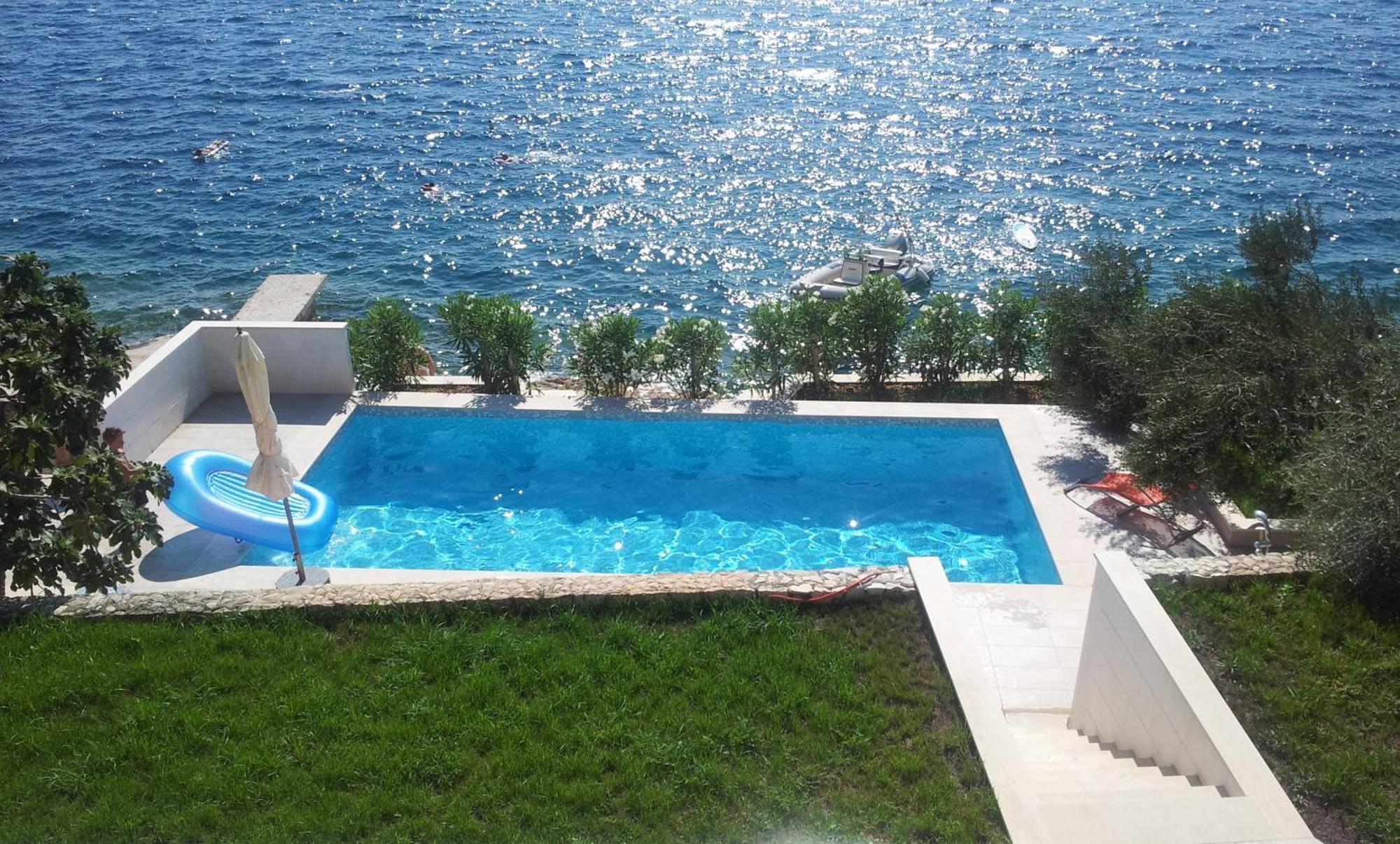 Apartments Niana With Heated Seawater Swimingpool Donji Okrug  Buitenkant foto