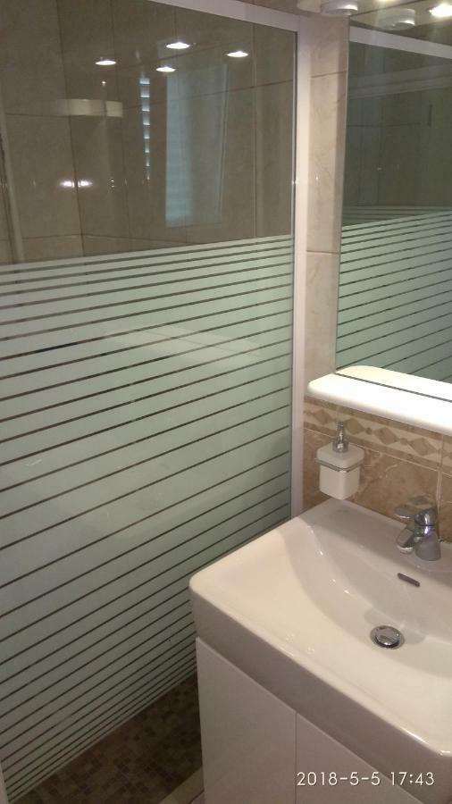 Apartments Niana With Heated Seawater Swimingpool Donji Okrug  Buitenkant foto